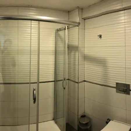 Taksim Turan Suites *
